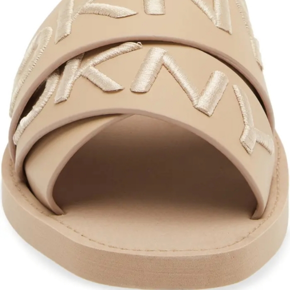 DKNY Idalie Slide Sandal Logo Taupe -9 - Picture 4 of 9
